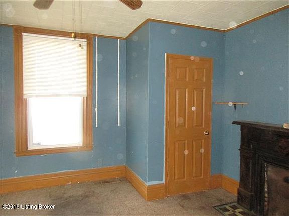 4th image of 2317 Montgomery St
