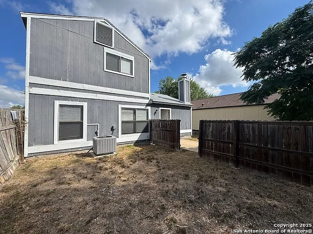 10010 Amber Field Dr — Photo 26