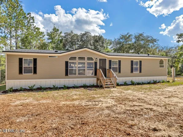 225 MELROSE LANDING Boulevard, Hawthorne, FL 32640