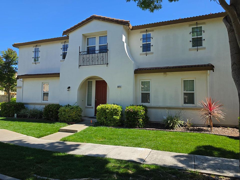 1st image of 3973 Martis St
