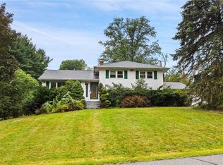 65 Edinburgh Rd, Middletown, NY 10941