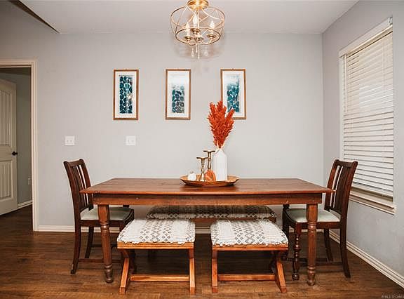 4th image of 841 Annas Way
