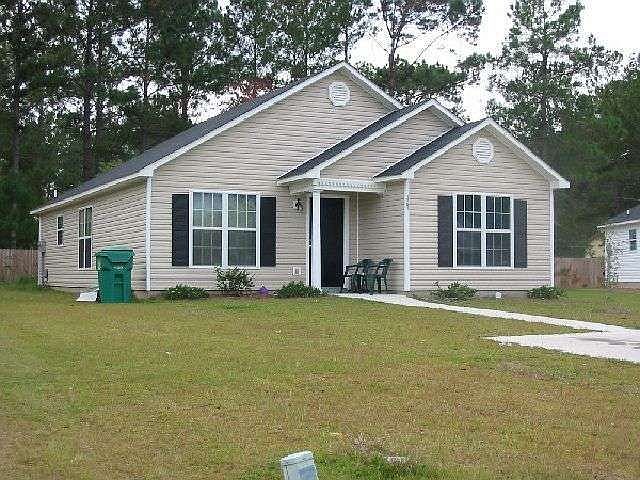 1st image of 1701 Fresno St
