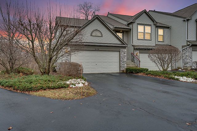 1st image of 3179 Bromley Ln