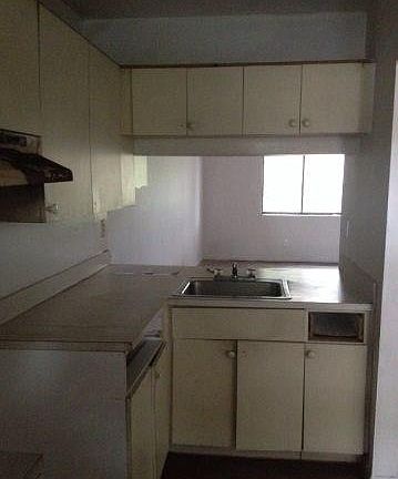 5th image of 5010 Palm Hill Dr APT 104