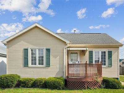 104 N Main St, Stanwood, IA, 52337