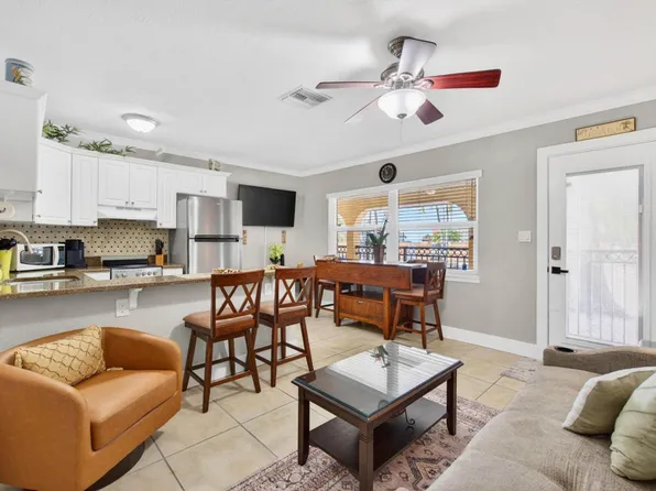 17505 Gulf Blvd, Saint Petersburg, FL