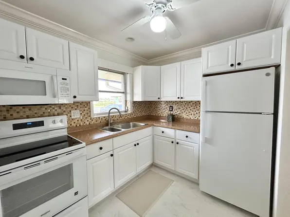 2915 Crosley Drive W #A, West Palm Beach, FL 33415