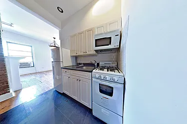 Rented by CitySites Real Estate Group