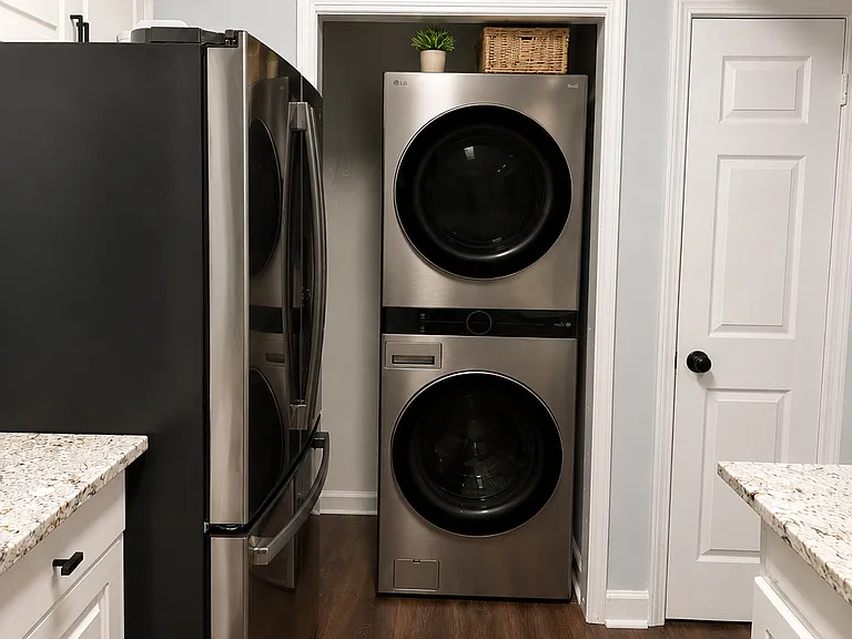 2161 Peachtree Rd NE — Photo 5