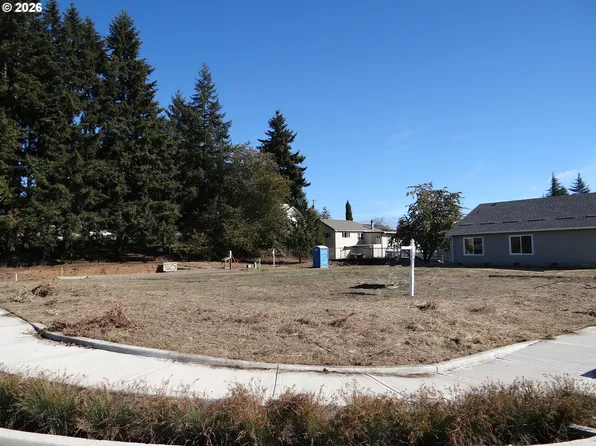 4900 NE 41st St, Vancouver, WA 98661