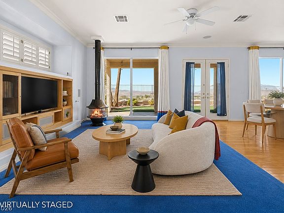 2nd image of 720 Viola Cir