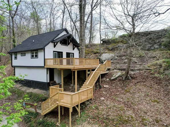 2873 Kanawha State Forest Dr, Charleston, WV 25314