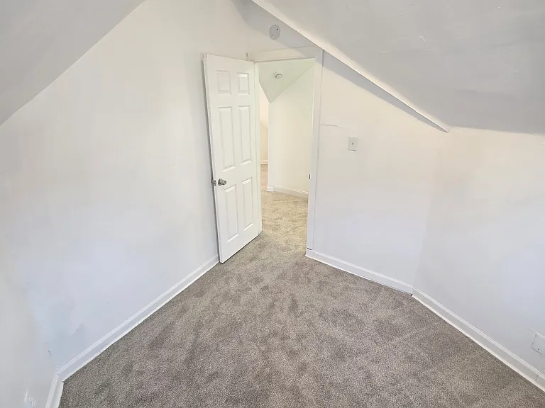 15863 Sorrento St — Photo 30