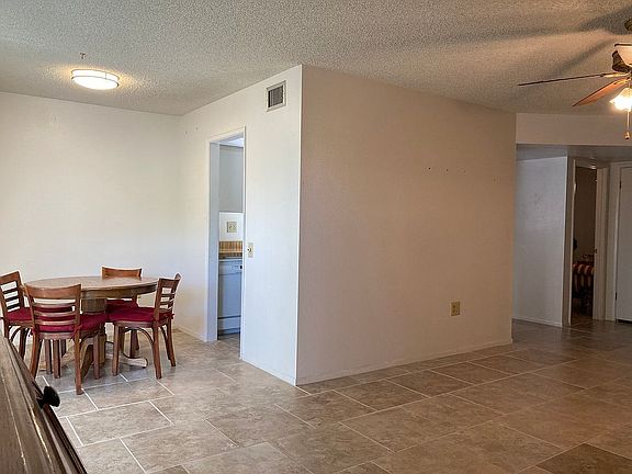 4th image of 9704 W Teakwood Dr
