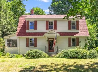 26 Tahattawan Rd, Littleton, MA 01460