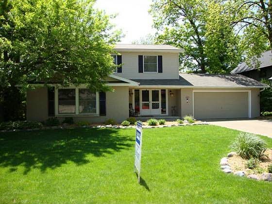 1st image of 4716 W Lynnbrook Dr