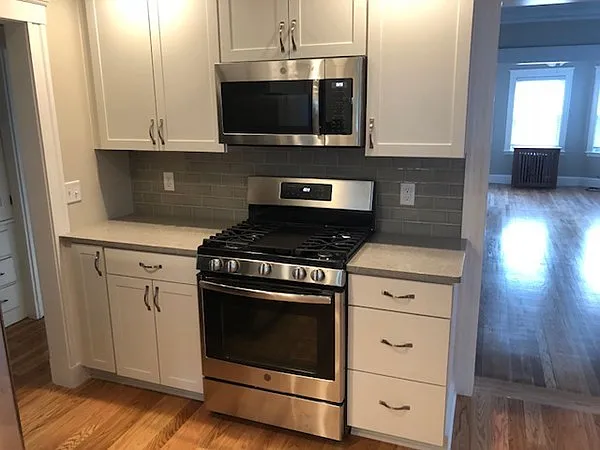 3 bed, 1400 sqft, $3,995 — Photo 3