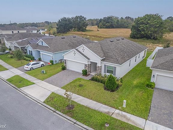 3rd image of 868R Carmillion Ct