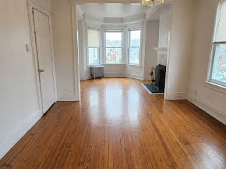2768 Vauxhall Rd — Photo 12