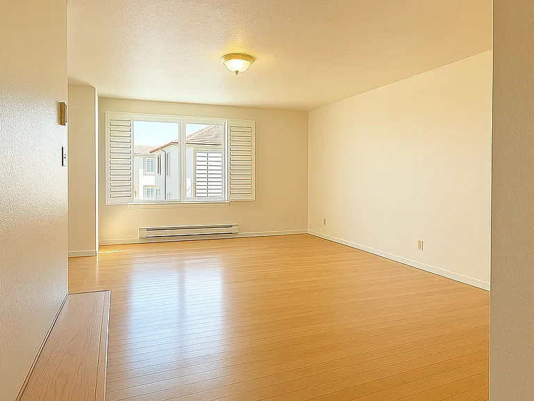 1821 Ogden Dr #12 — Photo 1