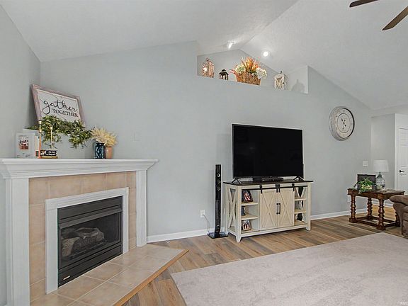 5th image of 9239 Southport Dr