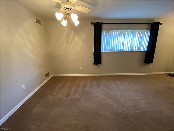 5th image of 22121 River Oaks Dr #E2