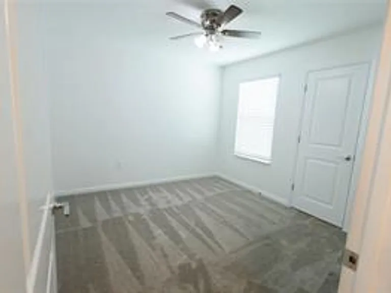1821 Heart Lake Dr — Photo 29