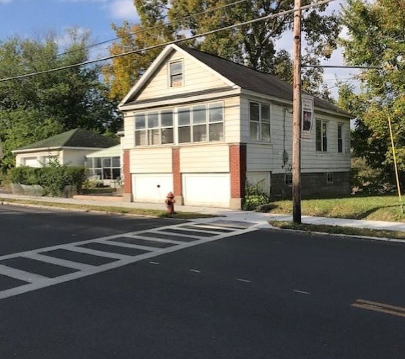 2nd image of 333 East St