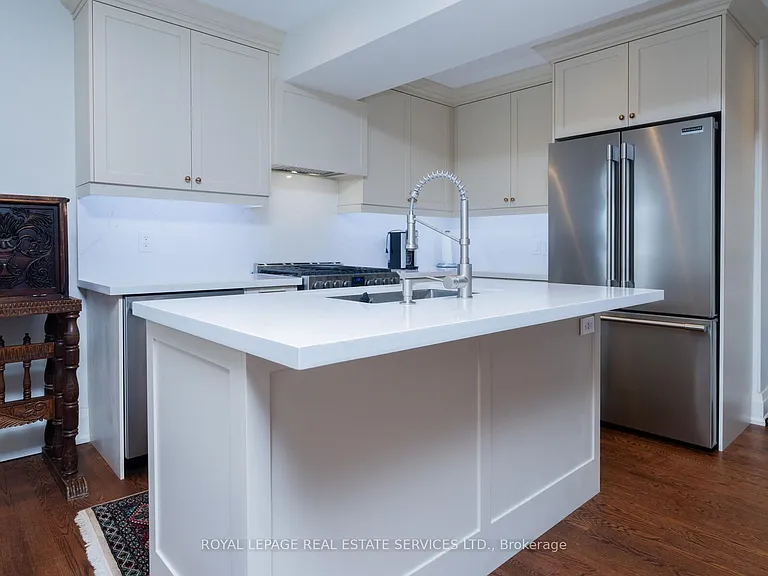 70 Shaftesbury Ave #4 — Photo 12