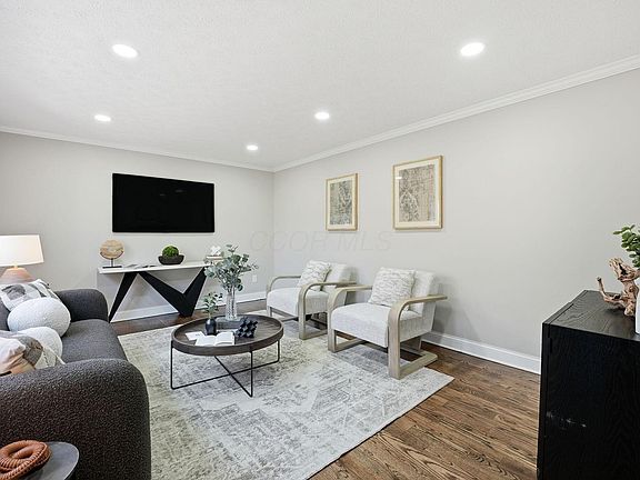 2nd image of 1203 Autumn Creek Cir