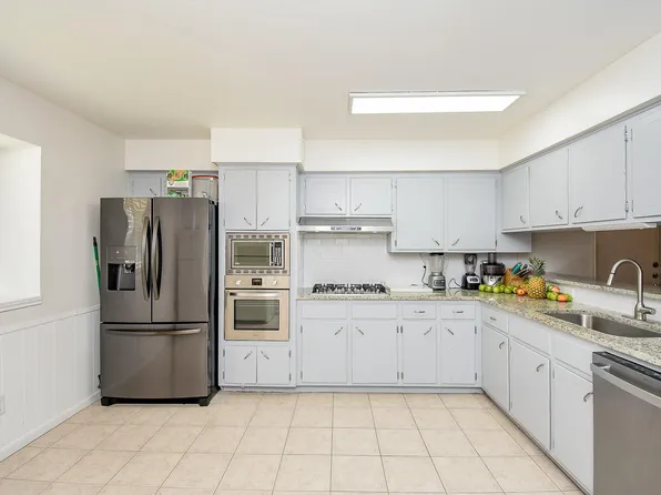 6002 De Milo Dr, Houston, TX 77092