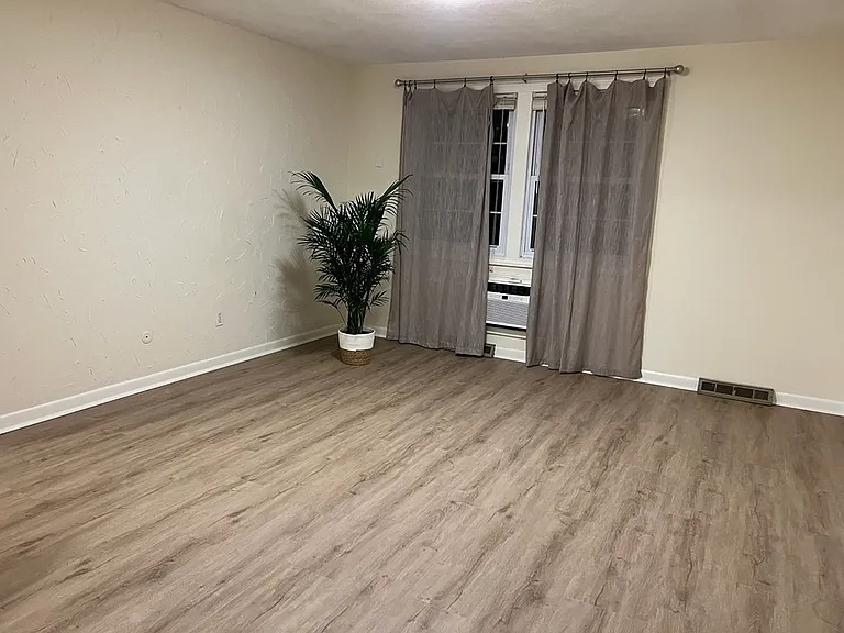 7 Montvale St #4 — Photo 4