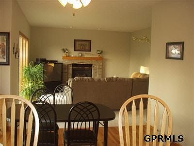 2nd image of 651 Caribou Cres