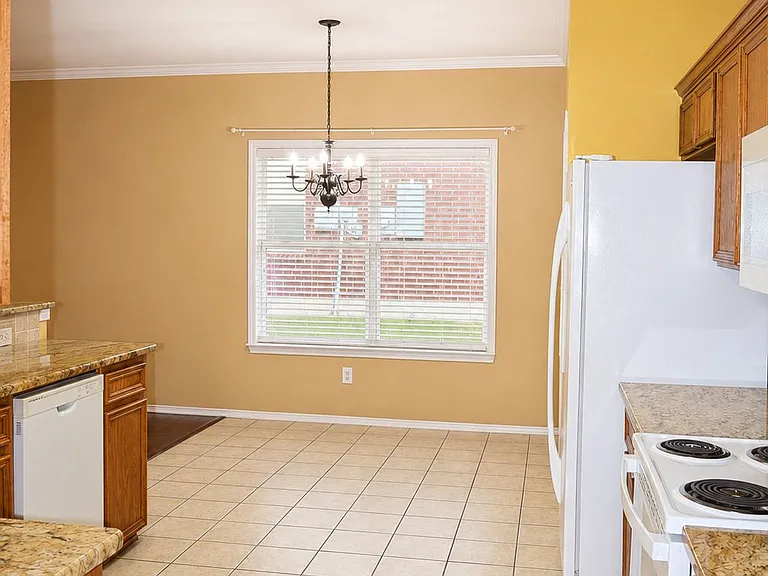 712 White Hawk Trl — Photo 11
