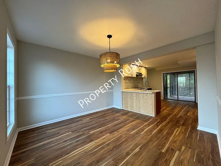 2945 Old Britain Cir — Photo 7