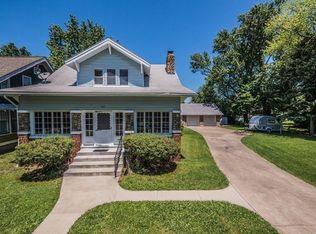 505 E Logan St, Moberly, MO 65270