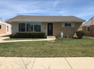 8327 N Oconto Ave, Niles, IL 60714