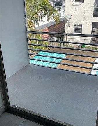 3rd image of 2509 Lincoln St #206