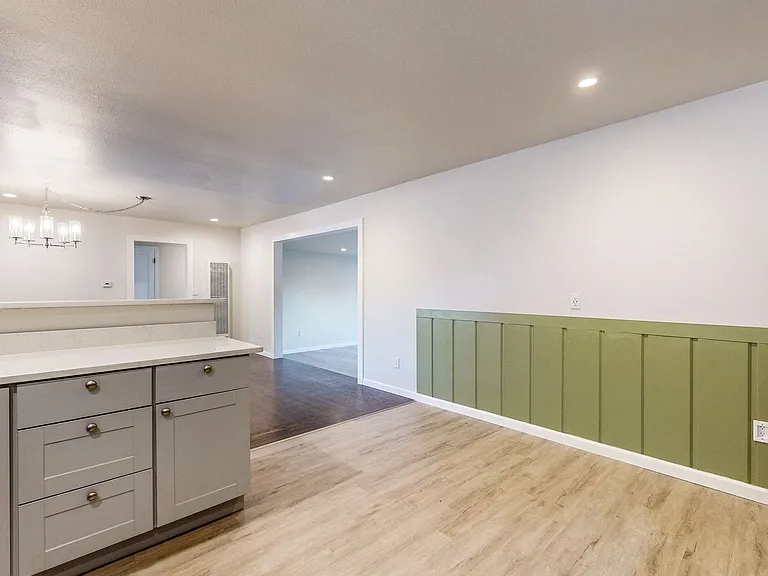 1720 Ditty Ave #A — Photo 11