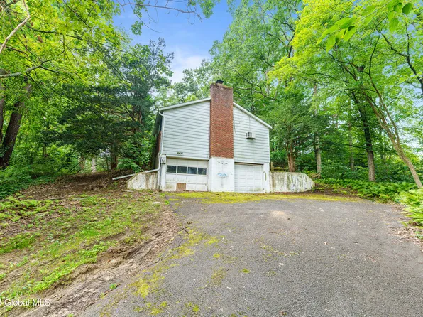 73 Blue Spruce Lane, Ballston Lake, NY 12019