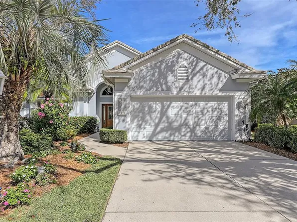 7121 Victoria Cir, University Park, FL 34201