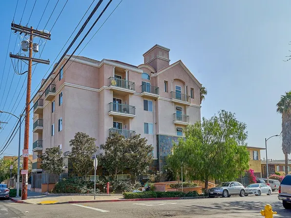 3140 San Marino St, Los Angeles, CA