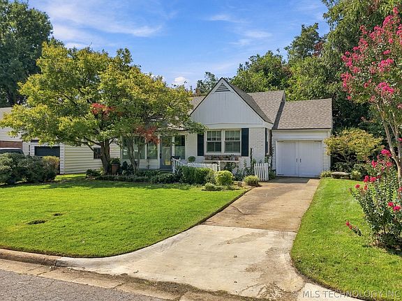 3rd image of 2258 S Delaware Ct