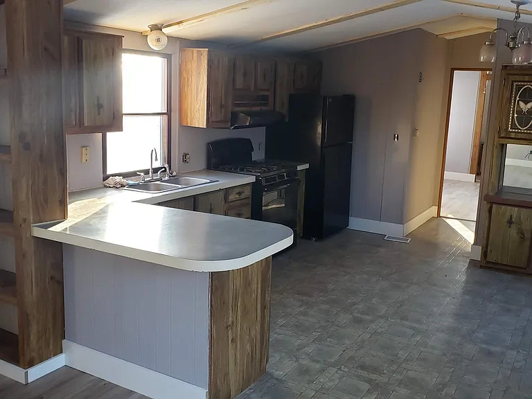 7281 Shirland Rd — Photo 8