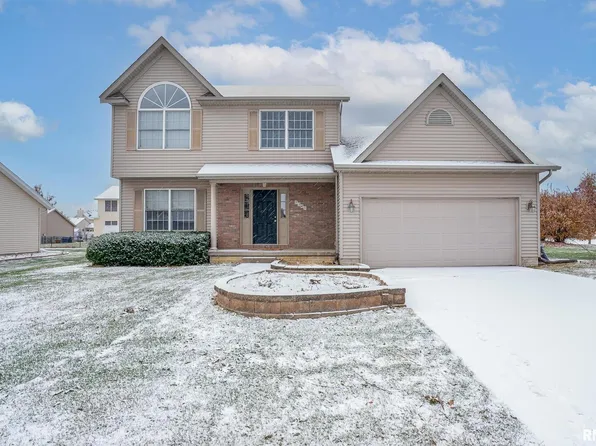 5345 Appleton Dr, Davenport, IA 52804