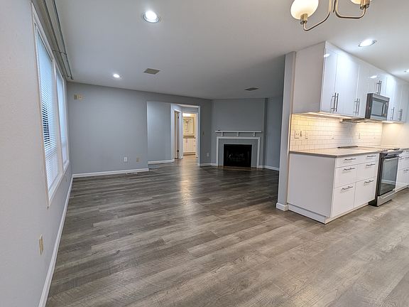 4th image of 12422 SE 30th St APT A-4
