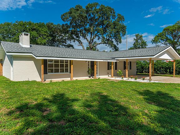5th image of 374 SW Coral Drive