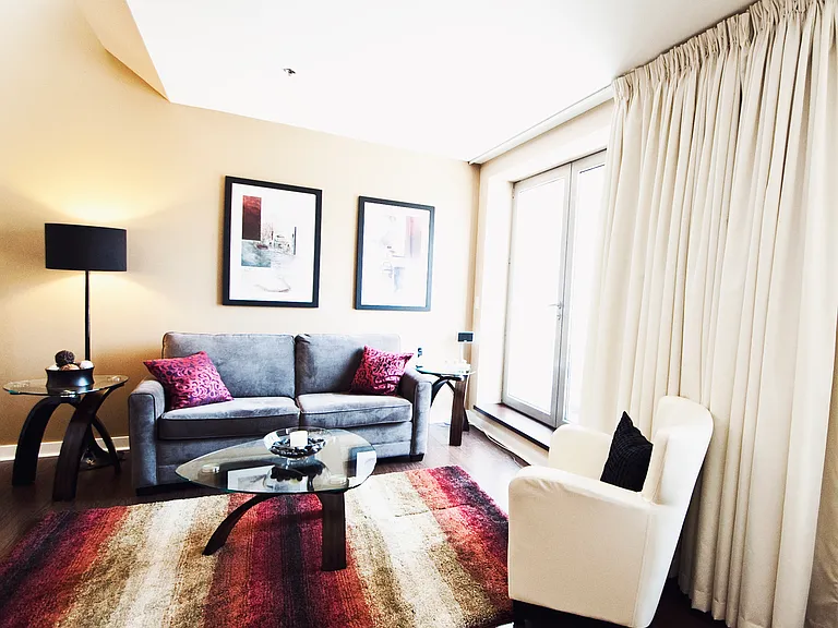 126 Sparks St — Photo 10