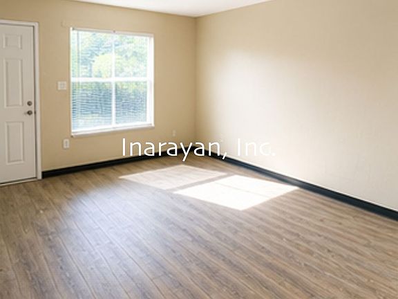 2nd image of 909 W Livingston St #2